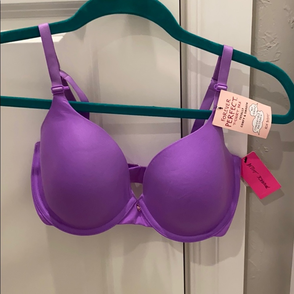 32DD Betsy Johnson t shirt bra purple underwire